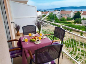 Гостиница Apartments Brčić  Каштел Камбеловац